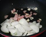 別茹で不要★豆乳クリーム梅パスタ★新玉葱作り方2写真