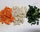 【弁当】野菜入り肉団子とごま油野菜炒め作り方1写真