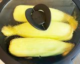 少ない水で茹で蒸し！とうもろこし作り方4写真