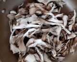 舞茸のピリ辛炒め作り方1写真