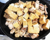 鶏ももと厚揚げのニンニク生姜炒め作り方5写真