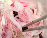 玉ねぎとマルベリーの甘酢付け作り方4写真
