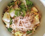 白菜とピーマン もやしのピリ辛味噌スープ作り方5写真