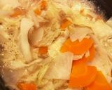 キャベツと鶏団子のパイタン煮込み作り方4写真