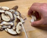 鶏肉ときのこの酒蒸し作り方2写真