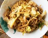 お一人様！市販の焼きそばに和風甘酢隠し味作り方1写真