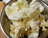 キャベツと豚肉のザーサイ炒め作り方1写真