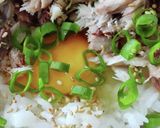 朝食に♪焼き魚ほぐし身のっけ卵かけご飯作り方2写真