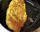 簡単・ふっくら♪カニかま☆卵焼き作り方5写真