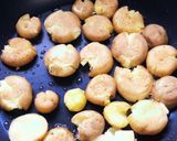 ちいさい新じゃがのつぶし揚げ焼き作り方3写真