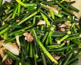 ニンニクの芽炒め物作り方4写真