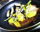 豚駒、夏野菜、味噌和え!厨房ばあばぁ!作り方3写真