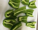 豚こまとチーズで♡ピーマンの肉詰め♫作り方1写真