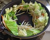 市販の味付け肉で♪野菜肉炒め作り方7写真