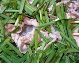 簡単！めちゃうま♪豚バラとニラの味噌炒め作り方3写真
