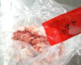 味付酒粕トマト味で簡単やわらか豚肉炒め♪作り方2写真