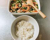 鶏とオクラのキムチ和え丼~半熟卵添え~作り方3写真