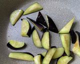 セロリ菜と茄子の肉味噌炒め作り方2写真