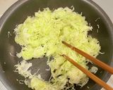 【楽めし】ウインナーキャベツ丼作り方1写真