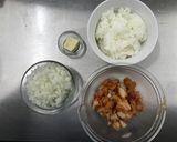 トマト味のチキンでオムライス♪作り方1写真