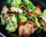 鶏もも肉&キャベツ炒め！厨房ばあばぁ！作り方4写真