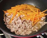 簡単スピード夕食★牛肉と人参の春雨炒め煮作り方4写真