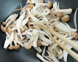 新玉ねぎとツナとしめじの和風パスタ作り方2写真