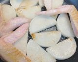 旨みじゅわ〜☆手羽先と大根のうま煮作り方5写真