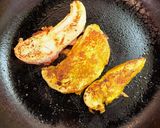 シンプル♪鶏ササミ梅肉和えとカレー味作り方2写真