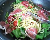 ワサビ菜とミニトマトの生ハムパスタ作り方6写真