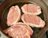 味付け簡単!つけて焼くだけポークステーキ作り方4写真