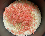 干しエビ・ゴマの炊込みご飯 鶏がらスープ作り方1写真