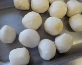 揚げ里芋の黒ゴマソースかけ作り方1写真