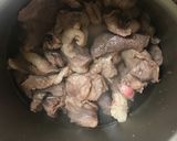 圧力鍋と麺つゆ！とろける牛筋の肉じゃが♡作り方3写真