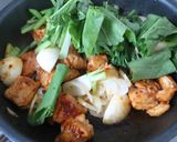 小カブと鶏もも肉の辛子みそ炒め作り方8写真