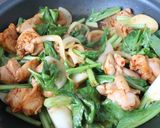 小カブと鶏もも肉の辛子みそ炒め作り方9写真