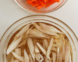 簡単♫ごぼうとにんじんの胡麻マヨサラダ作り方1写真