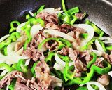 牛肉とピーマンの甘辛生姜焼き作り方2写真