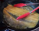 簡単!ワンパンでサバトマトパスタ作り方3写真