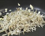 ピーマンとじゃこ炒めのパスタ【食遺産】作り方2写真