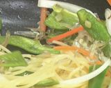 ピーマンとじゃこ炒めのパスタ【食遺産】作り方4写真