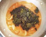 ワカメと もやし 玉ねぎの ピリ辛スープ作り方6写真
