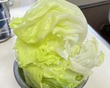シャキシャキ♫レタスと玉ねぎのお味噌汁作り方1写真