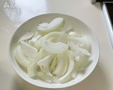 シャキシャキ♫レタスと玉ねぎのお味噌汁作り方2写真