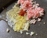 もやしとパクチーのひき肉オイスター炒め作り方1写真