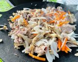 キャンプで豚肉と舞茸のチャプチェ作り方5写真