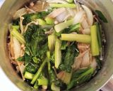 生姜入り 小松菜と玉ねぎ えのきの味噌汁作り方6写真