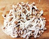 ピーマンもやし しめじの にんにく炒め作り方1写真