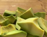 くせになる旨さ♪アボカドの塩昆布ナムル作り方1写真