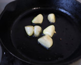 さやいんげんの梅ニンニク炒め作り方2写真